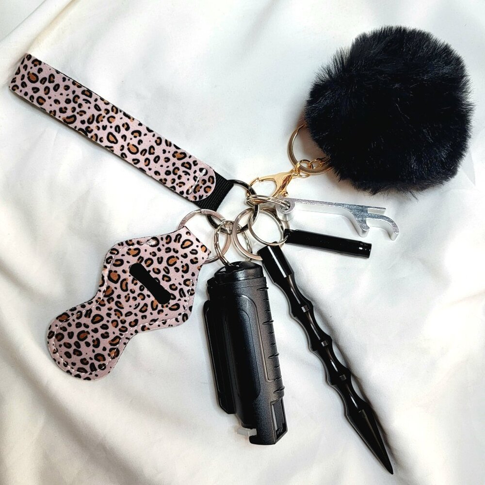 7 Piece Leopard Safety Keychain Set, Window Breaker, Whistle + More